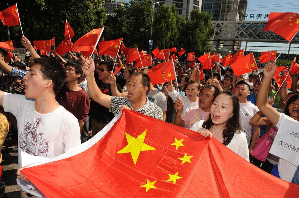 我发了一句能在愚人节骗我一次吗我问你喜欢我吗对方回复愚人节快乐什么意思？