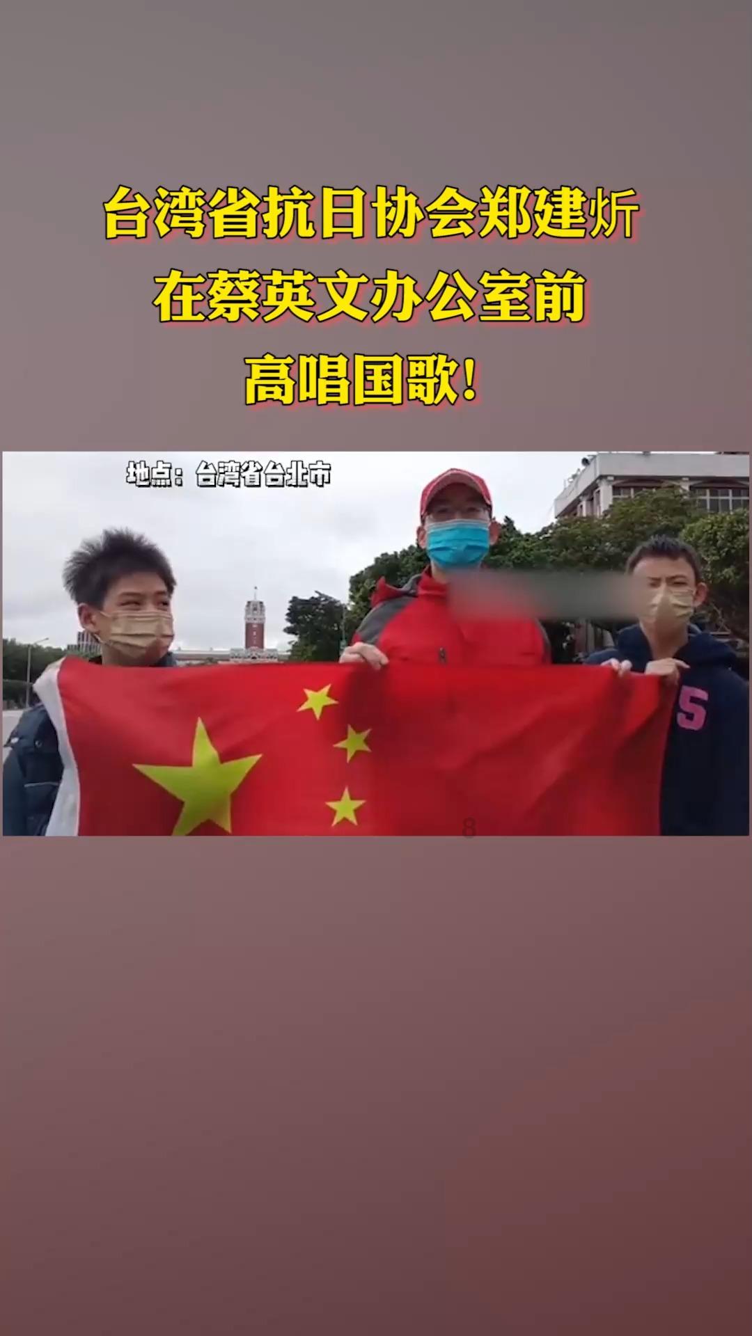 梦到去世的奶奶跟我说话还给我一大叠100元的冥币 我还拿去买了包烟！游戏画面
